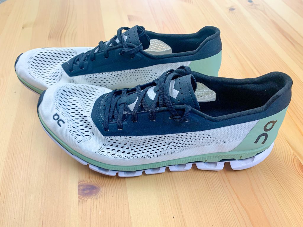 Onのカーボンファイバー搭載シューズ「Cloudboom」はバランス重視