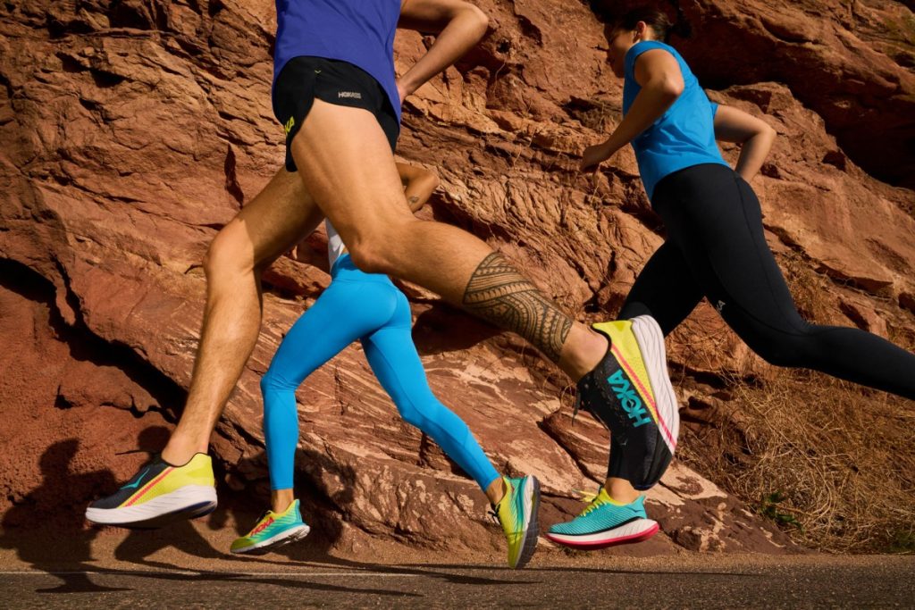 HOKA】カラーパッケージ「ROAD ZEST PACK」登場！レースに出場する