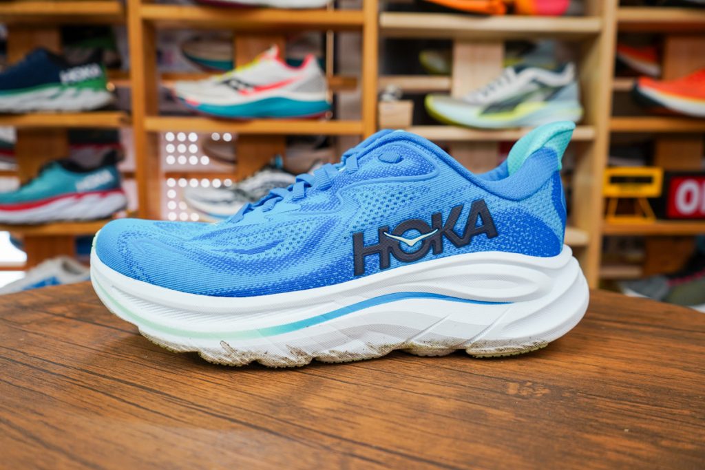 HOKA クリフトン10 HOKA CLIFTON 10 / ホカ クリフトン 10（スニーカー）｜HOKA