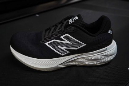 「明治公園にランコミュニティ『Runner’s Park Tokyo』が誕生。サウナ利用や『FuelCell Rebel v5』の試し履きなど会員特典が充実！」の画像