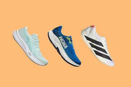 「ナイキ、HOKA、ニューバランス……普段履きにもおすすめのオールホワイトシューズ5選」の画像