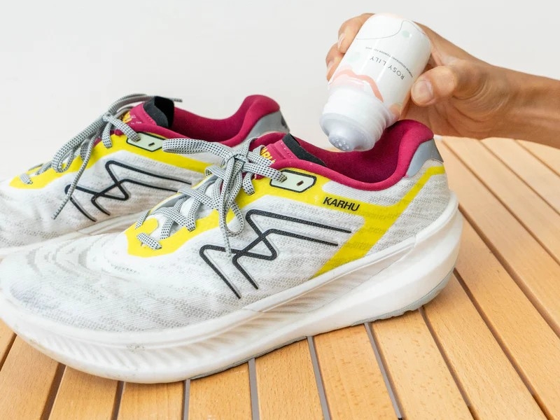 「ランニングシューズ洗っていますか？　洗うことのメリットやおすすめの洗濯アイテムをご紹介！」の画像