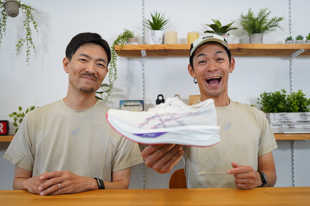 「アシックス『SONICBLAST』を解説！厚底レーシングシューズを履くランナーのトレーニングモデルにおすすめの1足」の画像