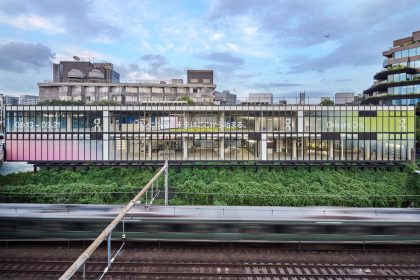 「On（オン）『Cloudboom Max』徹底レビュー！最大級のクッションと高反発クッションで​​​​​​​​​、幅広いランナーを支えるスーパーシューズ」の画像