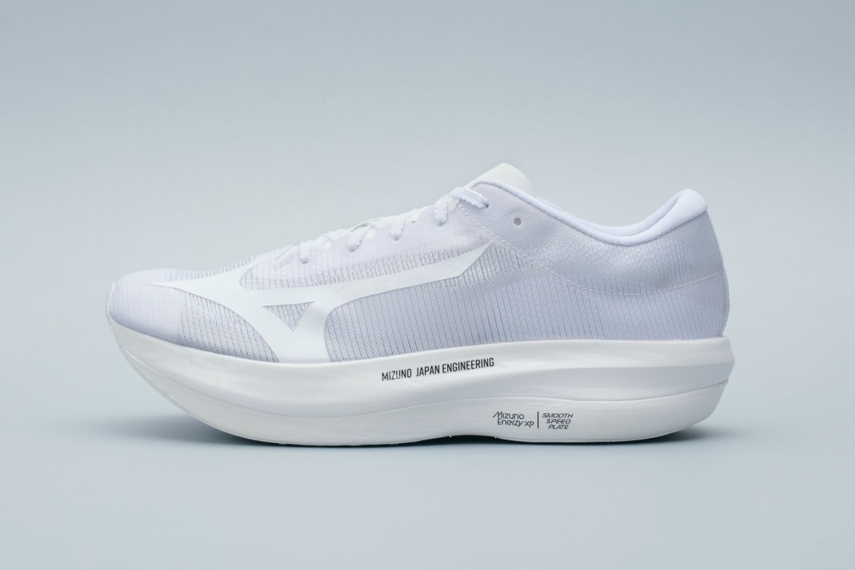 「ミズノ新作次世代レーシングシューズ3モデルのPROTOTYPEの詳細が判明。約137gの軽量レーシングシューズに注目集まる」の画像