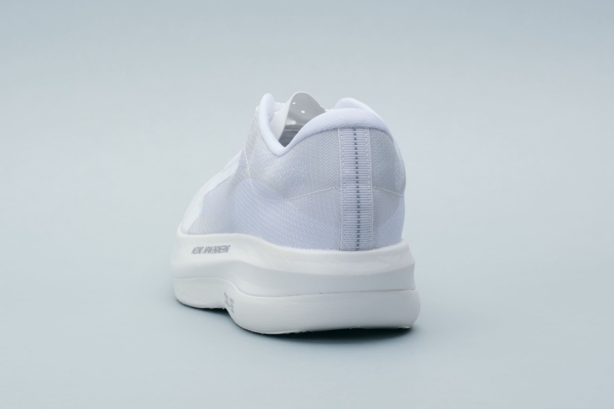 「ミズノ新作次世代レーシングシューズ3モデルのPROTOTYPEの詳細が判明。約137gの軽量レーシングシューズに注目集まる」の画像