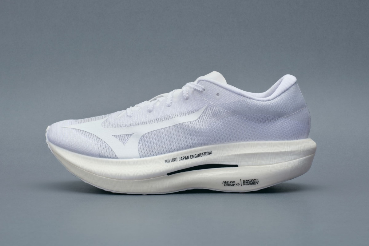 「ミズノ新作次世代レーシングシューズ3モデルのPROTOTYPEの詳細が判明。約137gの軽量レーシングシューズに注目集まる」の画像