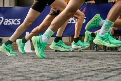 「ヴェイパーフライ・アルファフライの新色も！ナイキ最新コレクション『EKIDEN PACK（エキデンパック）』発表」の画像