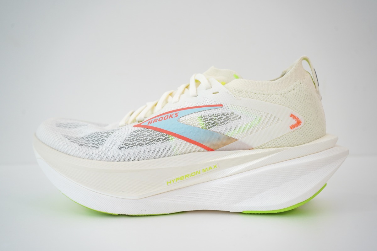 「ブルックス『Hyperion MAX 3（ハイペリオン マックス 3）』徹底レビュー！レースシューズとしてもおすすめの一足」の画像
