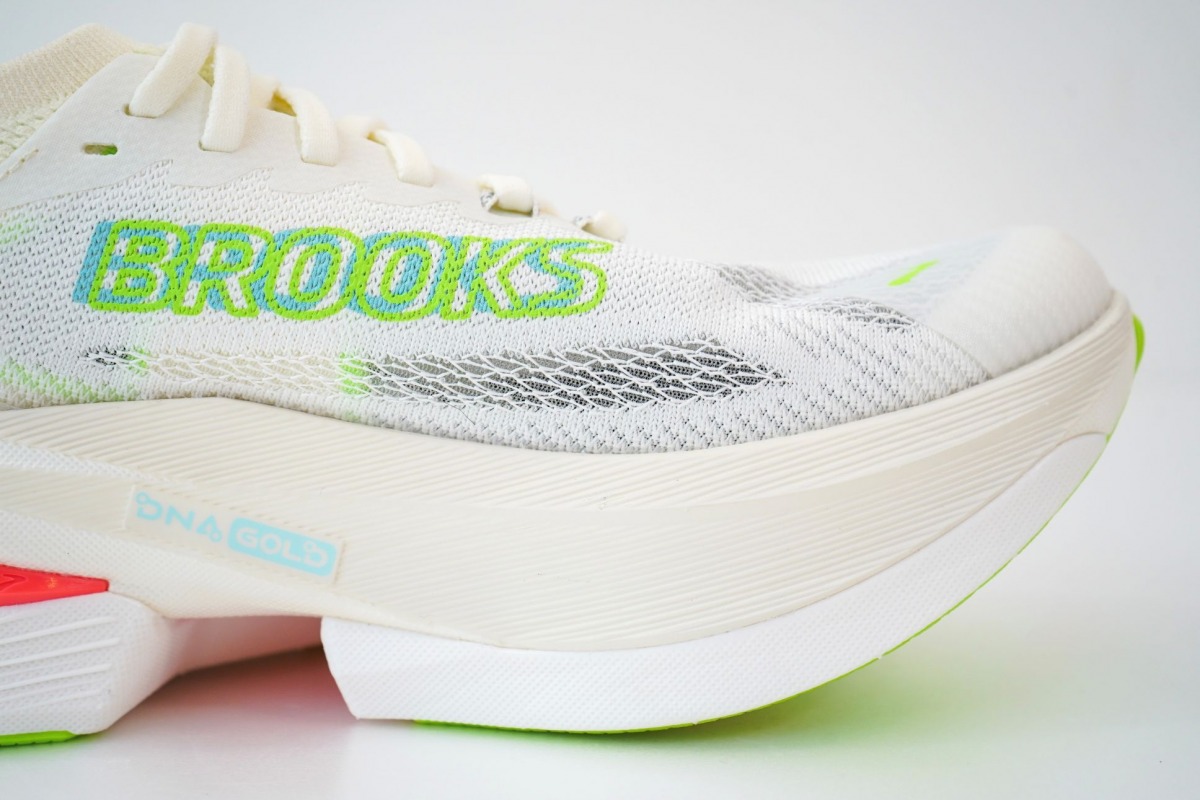 「ブルックス『Hyperion MAX 3（ハイペリオン マックス 3）』徹底レビュー！レースシューズとしてもおすすめの一足」の画像