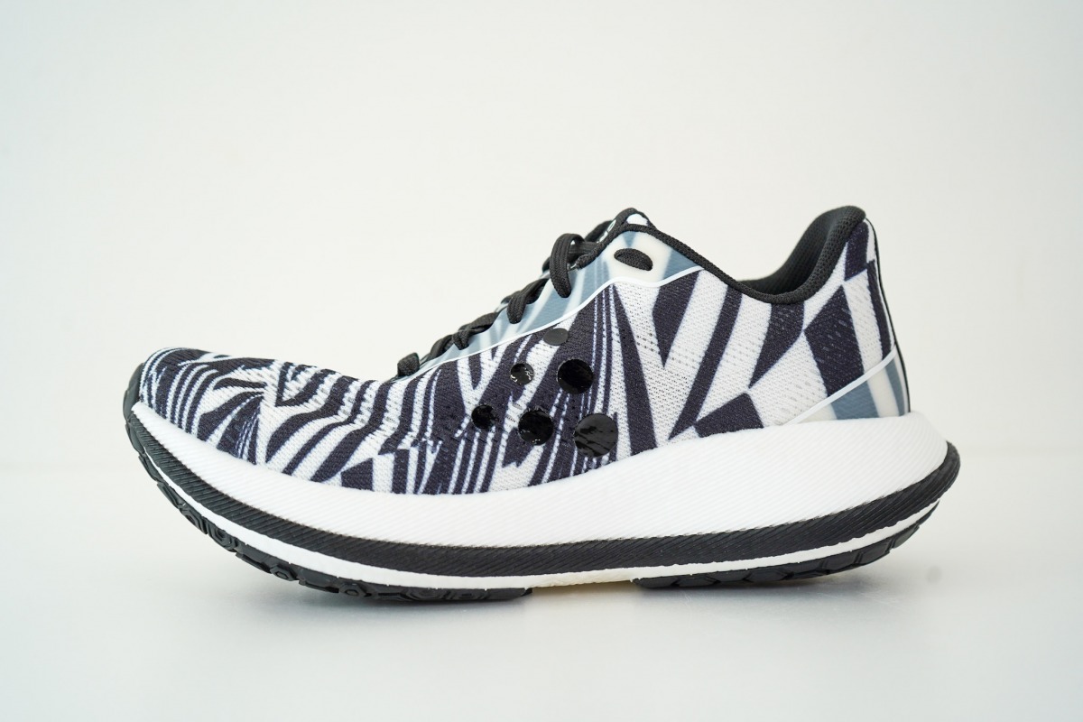 「CRAFT（クラフト）『Pacer 2』徹底レビュー！デザイン性と機能性を備えた次世代ランニングシューズ」の画像