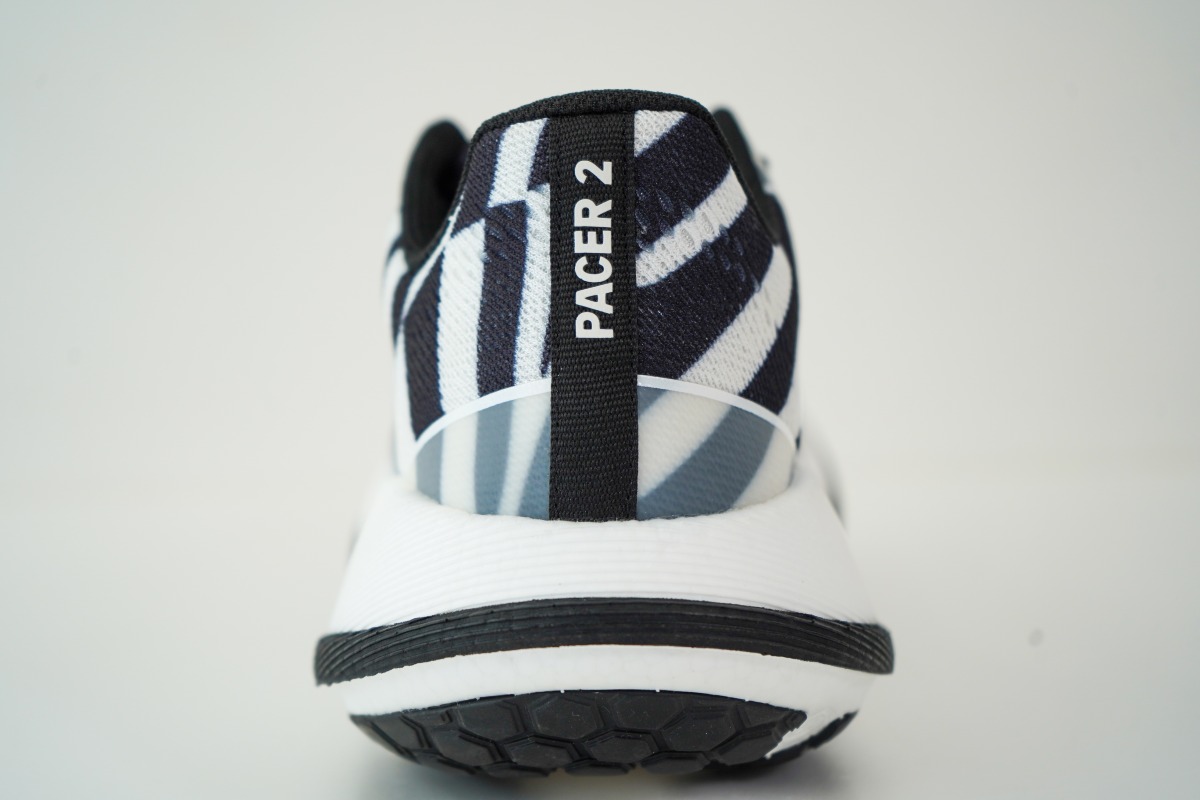 「CRAFT（クラフト）『Pacer 2』徹底レビュー！デザイン性と機能性を備えた次世代ランニングシューズ」の画像