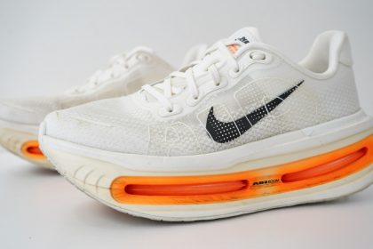 「ナイキ最新作『マインド』シリーズ発表！神経科学に基づき開発されたフットウェアとは」の画像