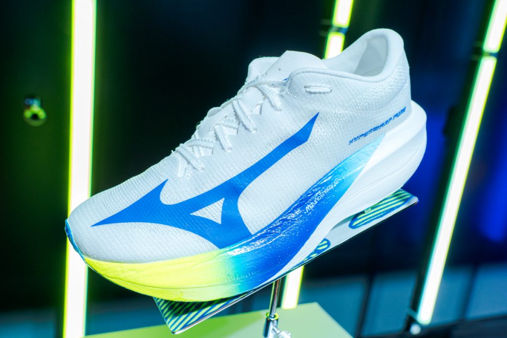 MIZUNO (ミズノ) ハイパーワープ PURE【新品】 軽いだけじゃない」スピードを求めるランナーに最適な、ミズノの