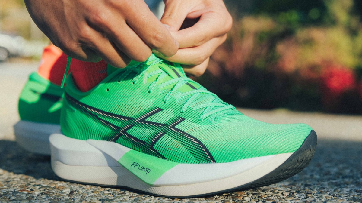 「アシックス新作シューズ『MAGIC SPEED 5(マジックスピード 5)』の魅力を体感。初めてカーボンプレート搭載シューズを履くランナーでも扱いやすいオススメな1足」の画像