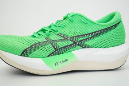 「ナイキ新作『ストラクチャー プラス』発表、アシックス『マジックスピード 5』発売など……(12/7〜12/13)【今週のランニングニュース】」の画像