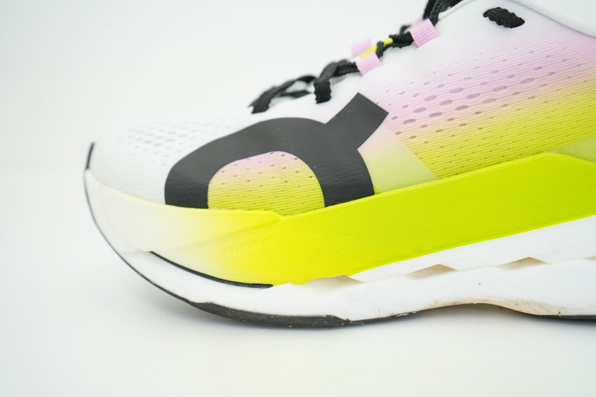 「On（オン）『Cloudboom Max』徹底レビュー！最大級のクッションと高反発クッションで​​​​​​​​​、幅広いランナーを支えるスーパーシューズ」の画像