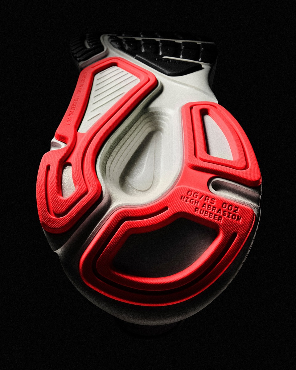 「ナイキ新作『ストラクチャー プラス』を発表!安定感と楽しく走りたくなる機能が満載の1足」の画像