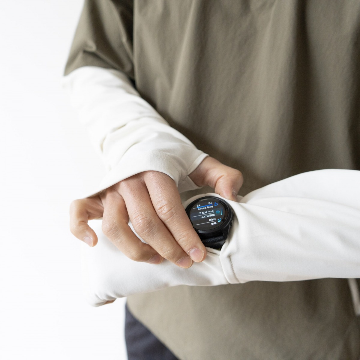 「寒い冬のランニングにプルオーバーの「Runtripオリジナルジャケット」がおすすめ」の画像