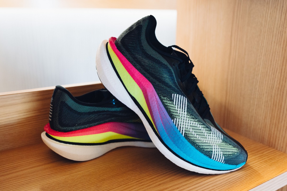 「アンダーアーマー最新作『VELOCITI ELITE 3』発表！プレート搭載モデル『VELOCITI PRO 2』、汎用性に優れた『VELOCITI SPD』にも注目」の画像