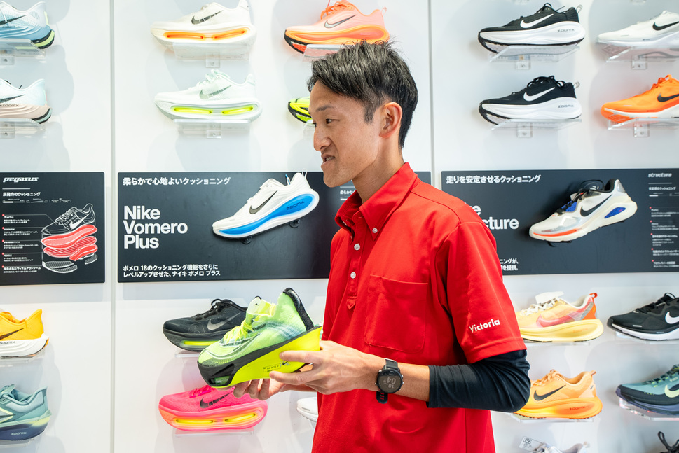 「ライバルフライ4、フューエルセルレベルv5……スポーツ店員が選ぶ「2025年ベストシューズ」は？」の画像