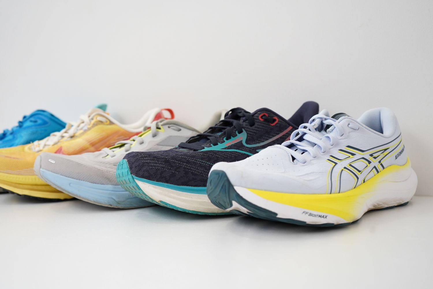 「GT-2000、ボメロ、クリフトン……2026年に走り始めたい方におすすめシューズ5選！」の画像