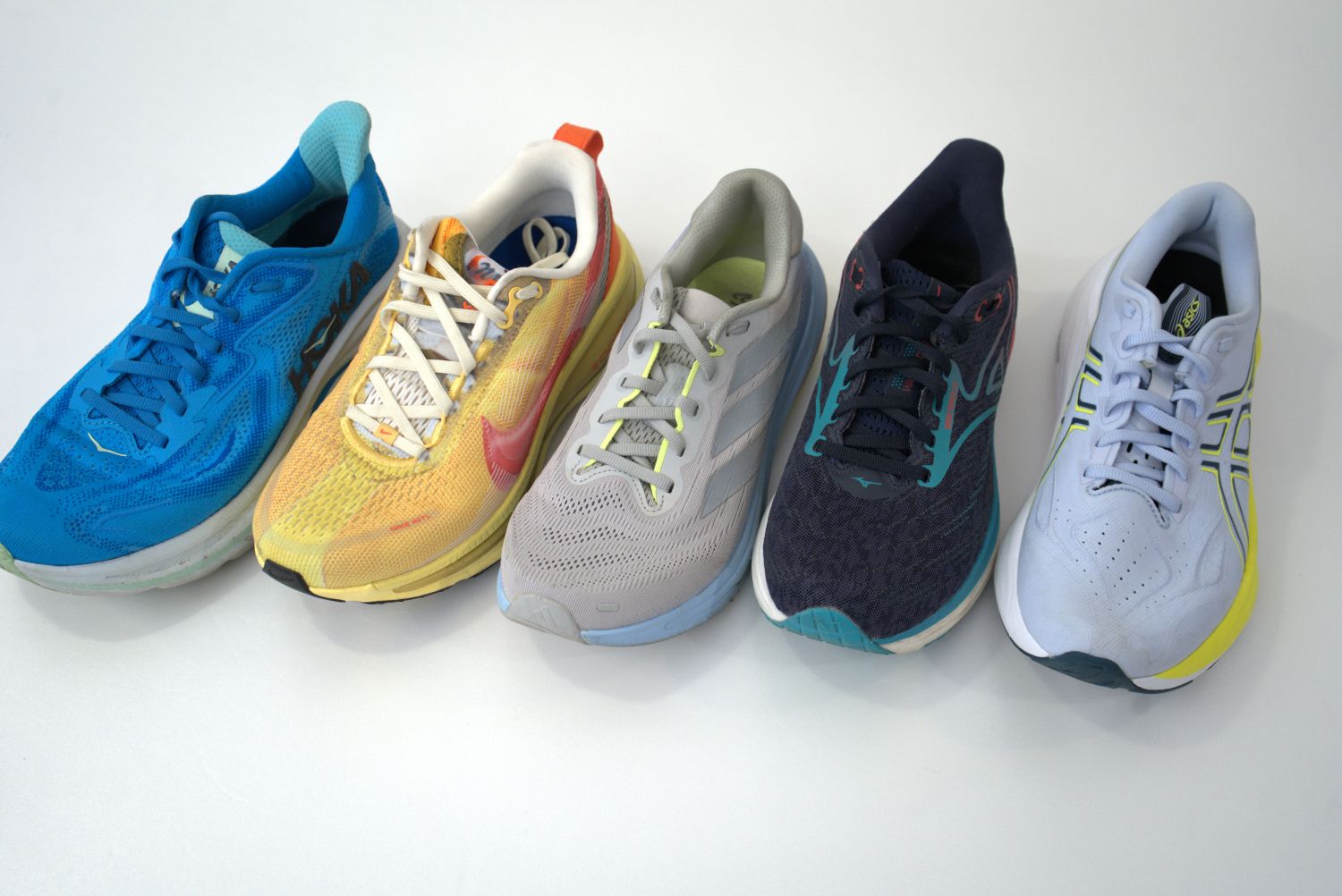 「GT-2000、ボメロ、クリフトン……2026年に走り始めたい方におすすめシューズ5選！」の画像