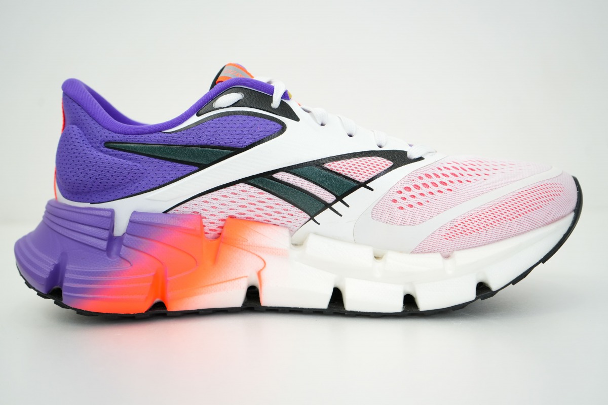 「リーボック『フロートジグ 2』徹底レビュー！日常のランニングを支える安定性とデザイン性を両立したデイリートレーナー」の画像