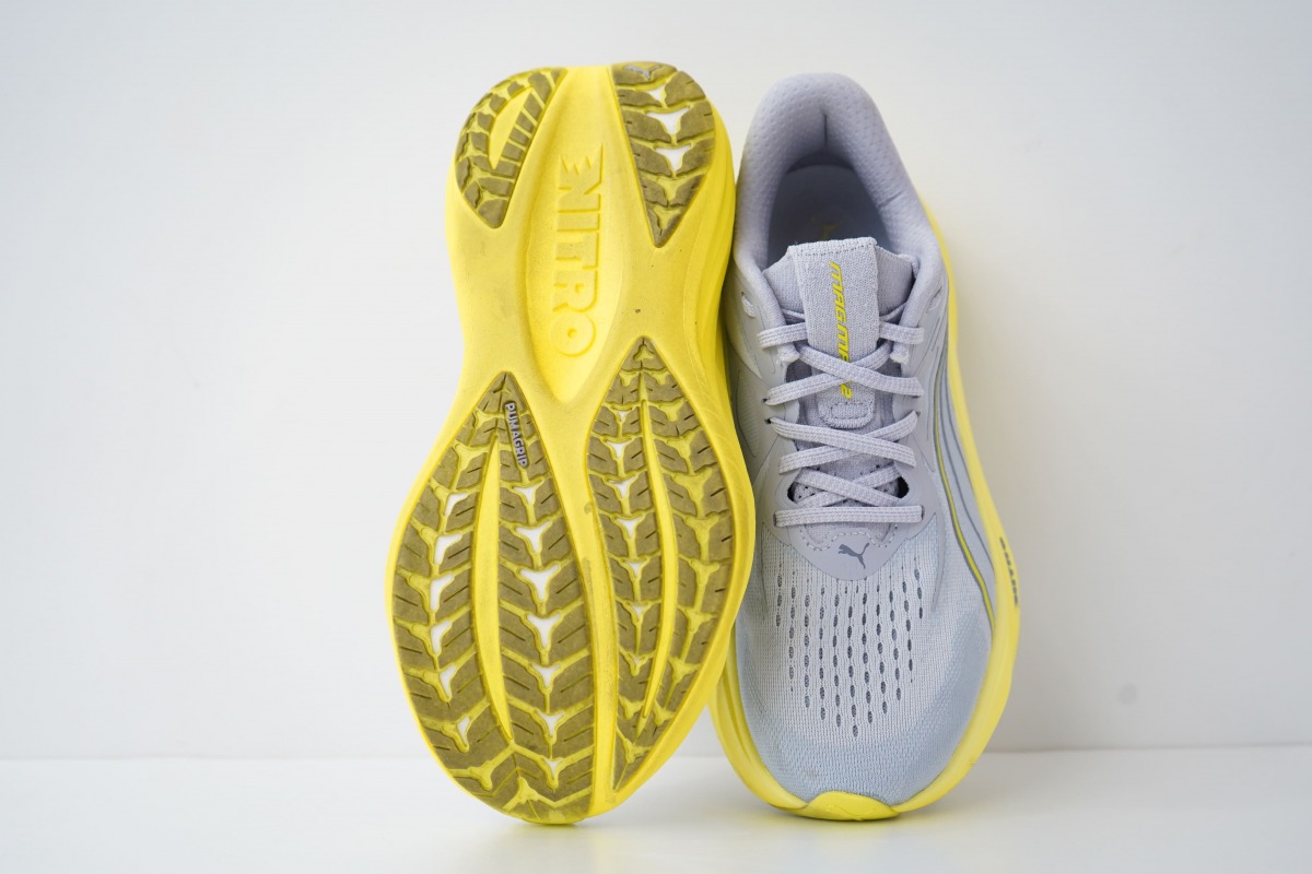 「プーマ『マグマックス ニトロ 2』徹底レビュー！耐久性に加え、軽反発と安定性を両立した一足」の画像