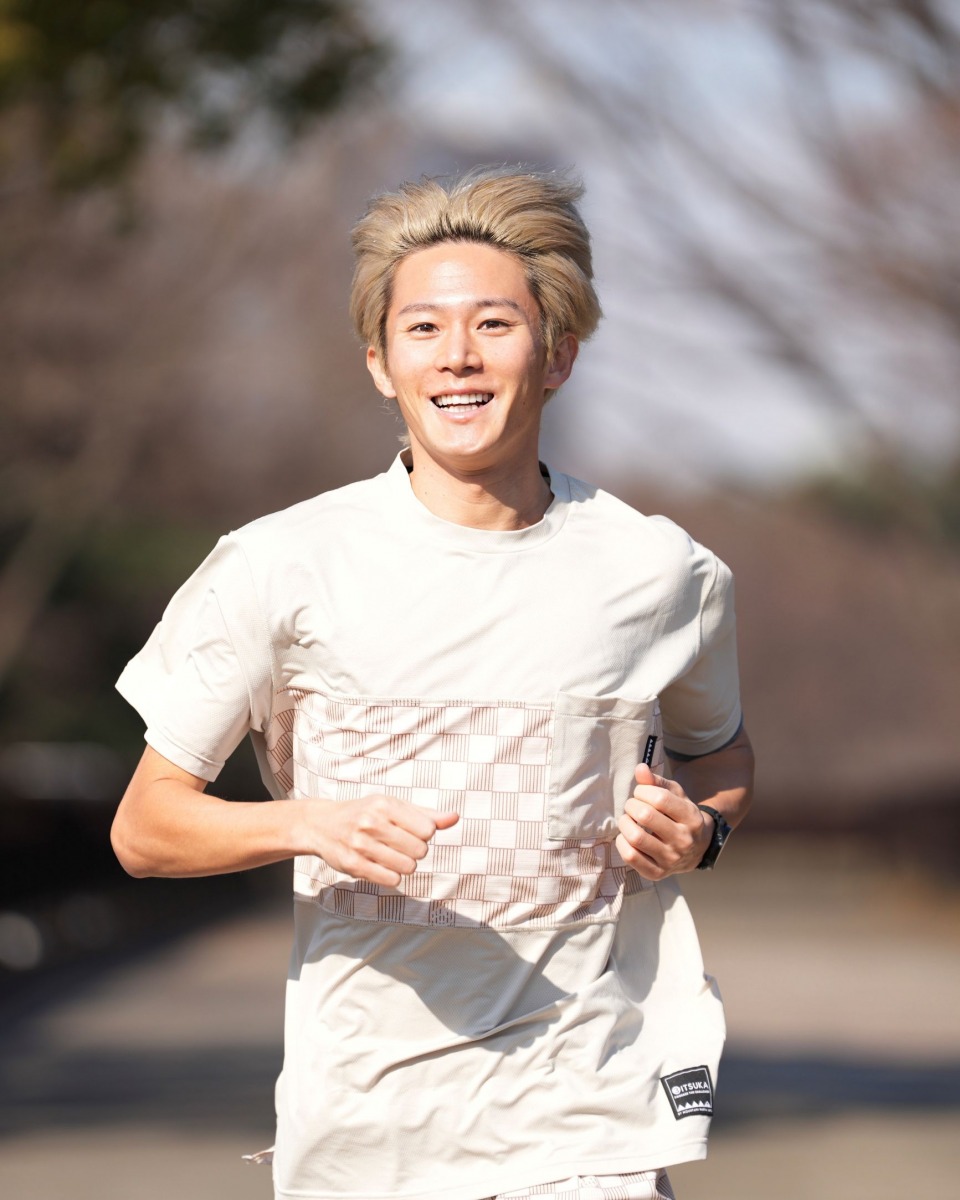 「三津家貴也さんが手掛けた厚底シューズ『CONS RUNBOUNCE / 3itsuka』2月中旬に発売！先行予約販売も決定」の画像