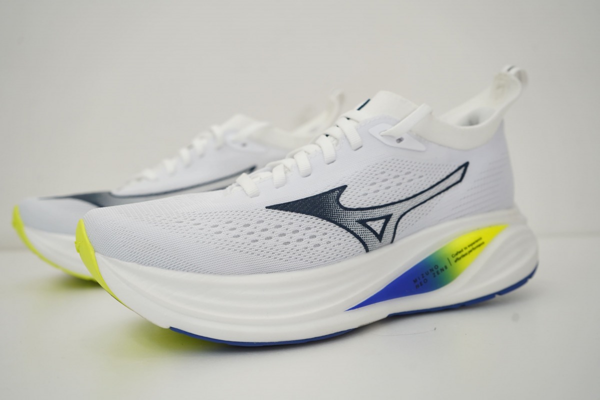 「ミズノ『NEO ZEN（ミズノ ネオゼン）2』徹底レビュー！さまざまなシーンで軽快に走れるデイリートレーナー」の画像