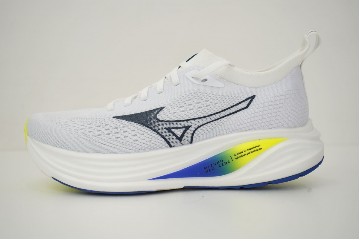 「ミズノ『NEO ZEN（ミズノ ネオゼン）2』徹底レビュー！さまざまなシーンで軽快に走れるデイリートレーナー」の画像