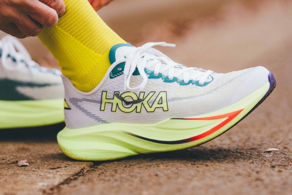 HOKAの新作ランニングシューズ「MACH 7」が登場。シューズアドバイザー