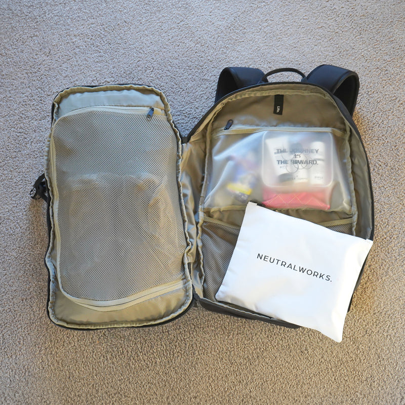 「ランナーのバッグには何が入っている?遠征時の持ち物を公開『What's in my bag?』Runtrip編集部・ヤーリー編」の画像