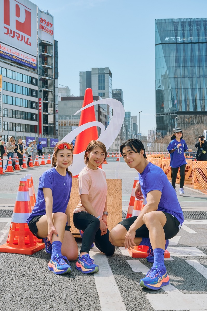 「軽やかに弾むような走りを。アシックス「SUPERBLAST 3」がマラソンでステップアップしたいランナーを後押しする一足に」の画像