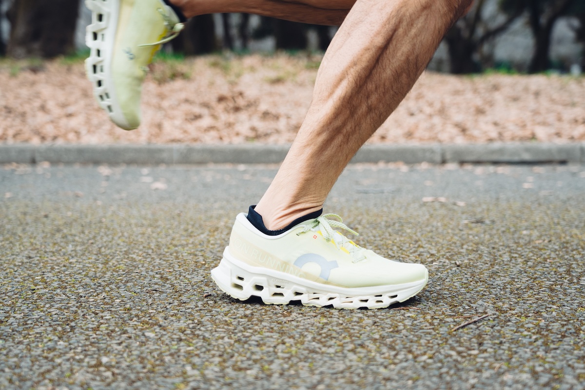 「さらに進化を遂げた“THE・Onシューズ”のCloudmonster 3とCloudmonster 3 Hyperの違いは？履き分け方を徹底解説」の画像