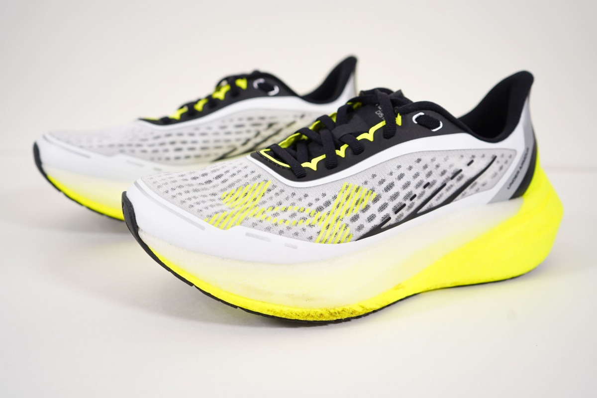 「アンダーアーマー『UA ベロシティ ディスタンス』&『ペース』徹底レビュー！デイリートレーナー2モデルを徹底比較」の画像