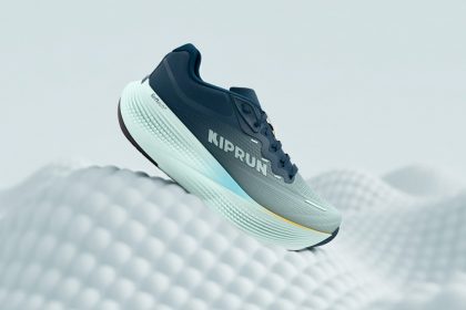 「キプラン『KIPSTORM TEMPO』&『KIPSTORM ELITE』徹底レビュー!注目ブランドの最新シューズ2モデルを徹底比較」の画像