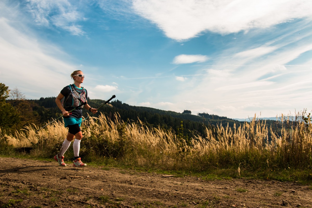 「トレランポールの選び方とは？今シーズン注目モデル5選＆登山用ポールとの違い解説」の画像