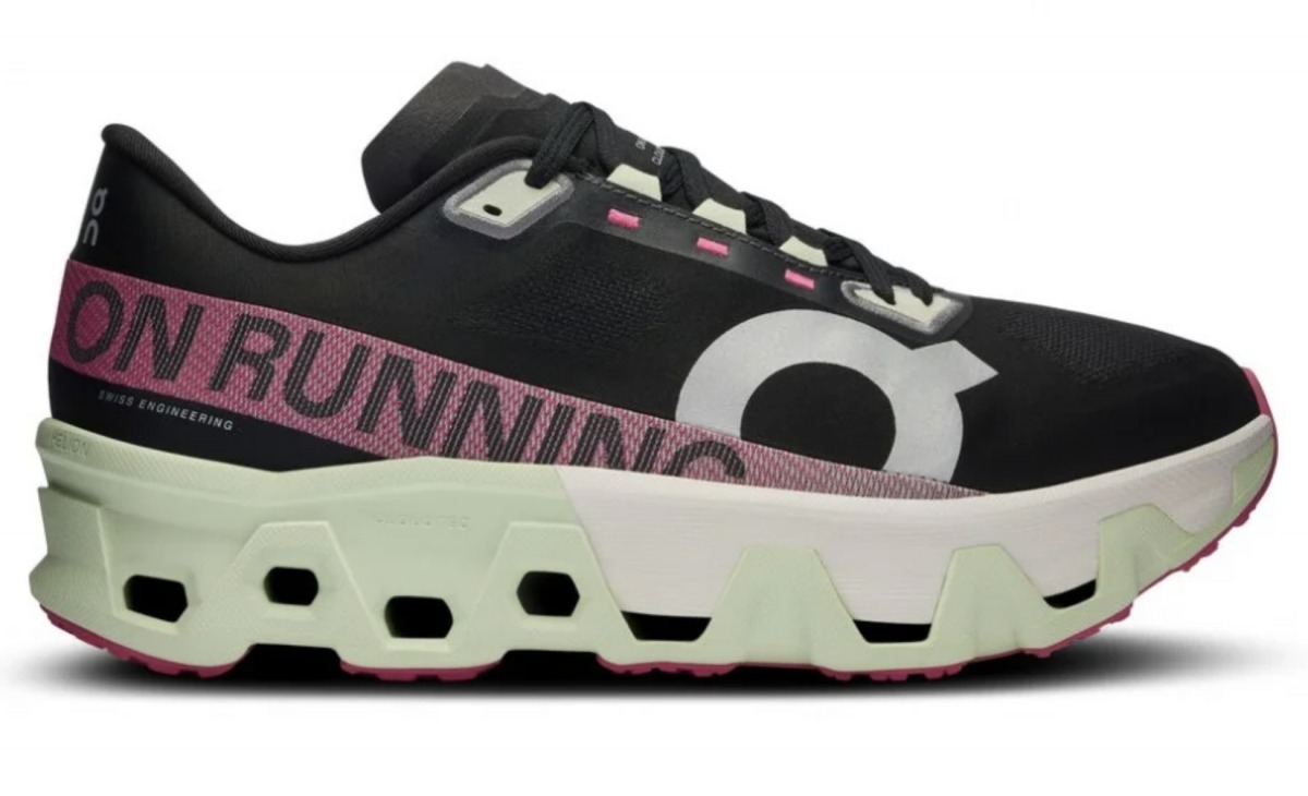 「フルマラソン2時間45分26秒＆テレビでも活躍！「教えて！あなたのスタメンシューズ」モシモシ・いけさん編」の画像