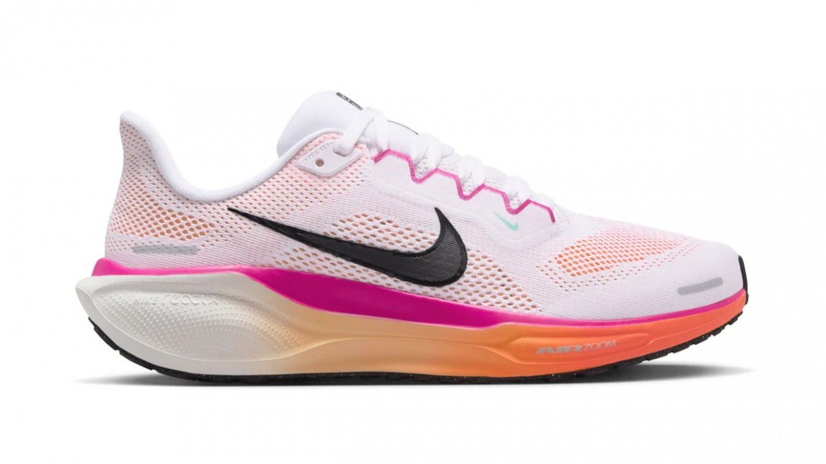 「Instagram『あいこ@彼女がマラソンやるってよ』で話題！フルマラソン自己ベスト3時間24分21秒の女性ランナー「教えて！あなたのスタメンシューズ」あいこさん編」の画像