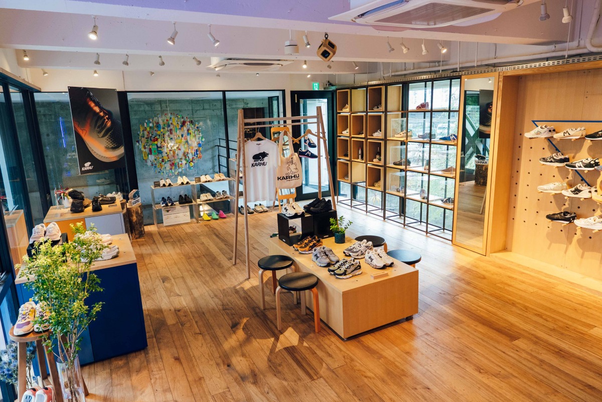 「カルフの新作「メスタリラン2.0」を徹底解説！バランスの良さが光るマックスクッションシューズ」の画像