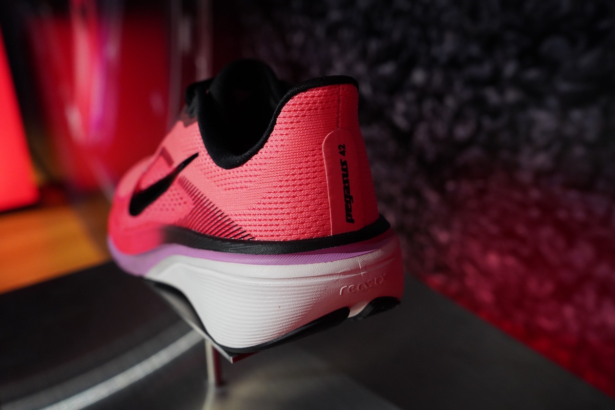 「ジョグから流しまでそのまま走れる“万能型シューズ”。佐藤圭汰選手が明かしたナイキ「ペガサス 42」の実力」の画像