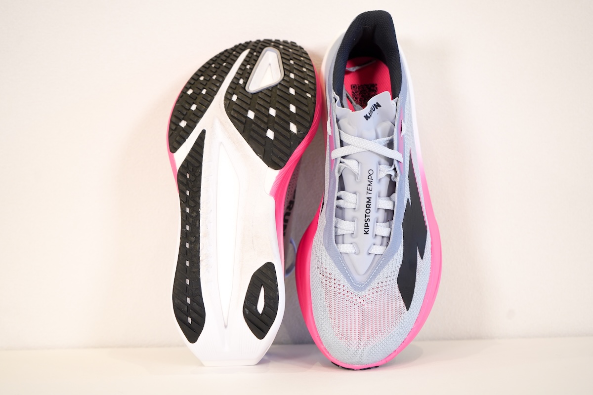 「キプラン『KIPSTORM TEMPO』&『KIPSTORM ELITE』徹底レビュー!注目ブランドの最新シューズ2モデルを徹底比較」の画像