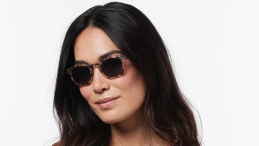 「【IZIPIZI(イジピジ)】春の紫外線対策におすすめ!デザイン性と機能性を両立した新作サングラスが『Runtrip Store』に入荷」の画像