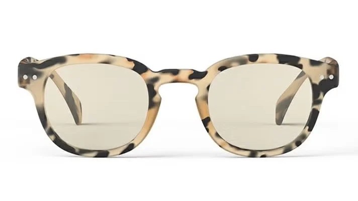 「【IZIPIZI(イジピジ)】春の紫外線対策におすすめ!デザイン性と機能性を両立した新作サングラスが『Runtrip Store』に入荷」の画像