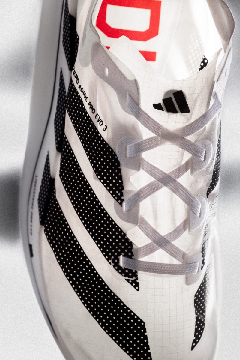 「人類初のマラソン2時間切りをサポート！アディダスが発表したスーパーシューズ『ADIZERO ADIOS PRO EVO 3』」の画像