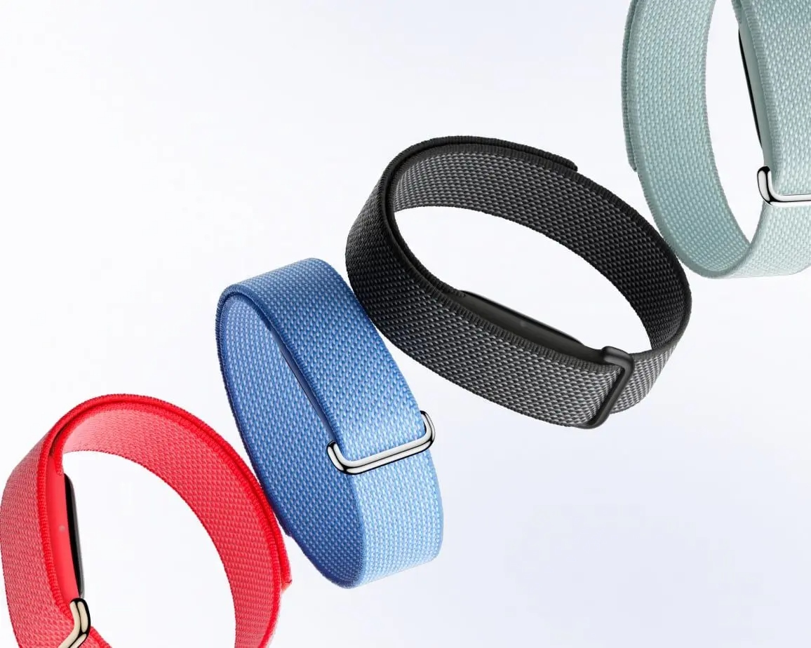 「グーグルのフィットネストラッカー『Google Fitbit Air』登場。わずか5.2gの超軽量デザイン」の画像