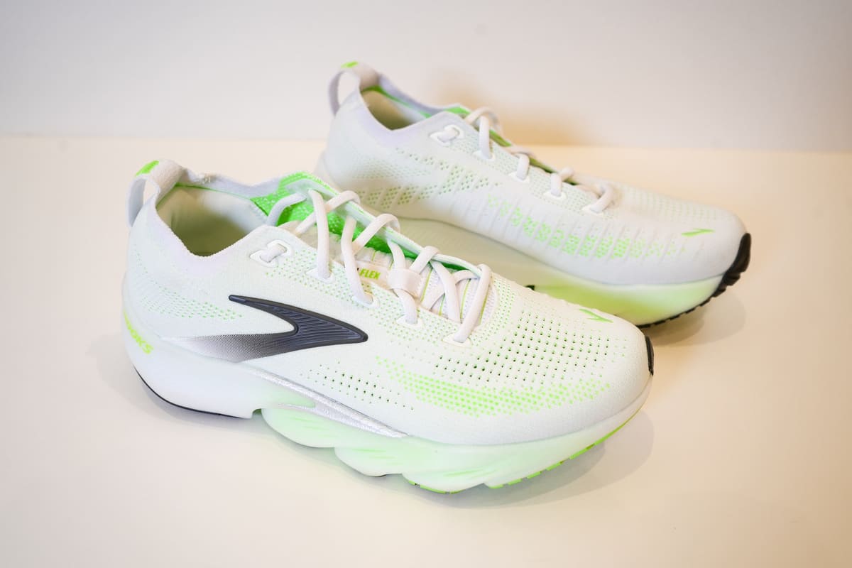 「“ねじれ”が生み出す新感覚の安定感。ブルックス『Glycerin FLEX』をレビュー」の画像