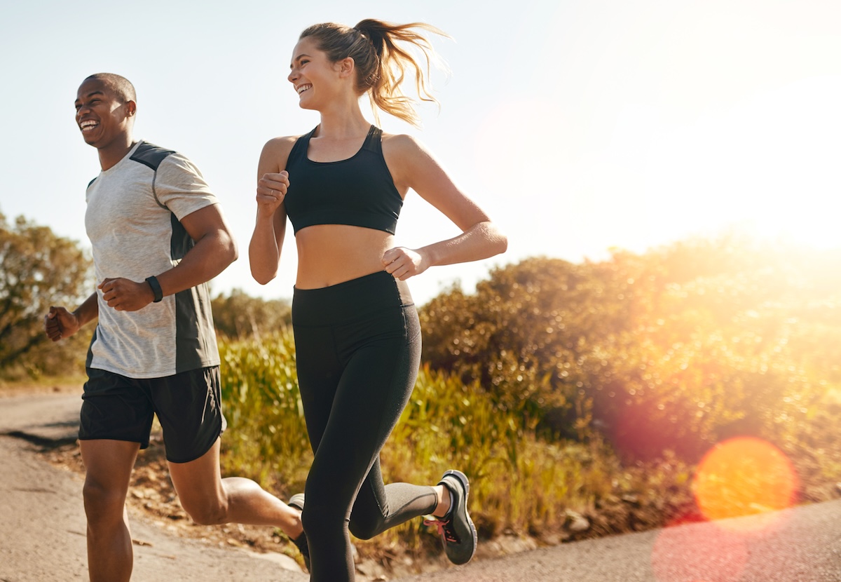 「夏のランニングを快適に!暑さ対策と安全に走るポイント」の画像